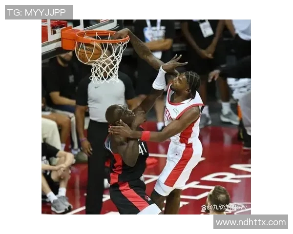 重庆篮球队配合变革引发热议球迷热议战术创新与团队协作新模式